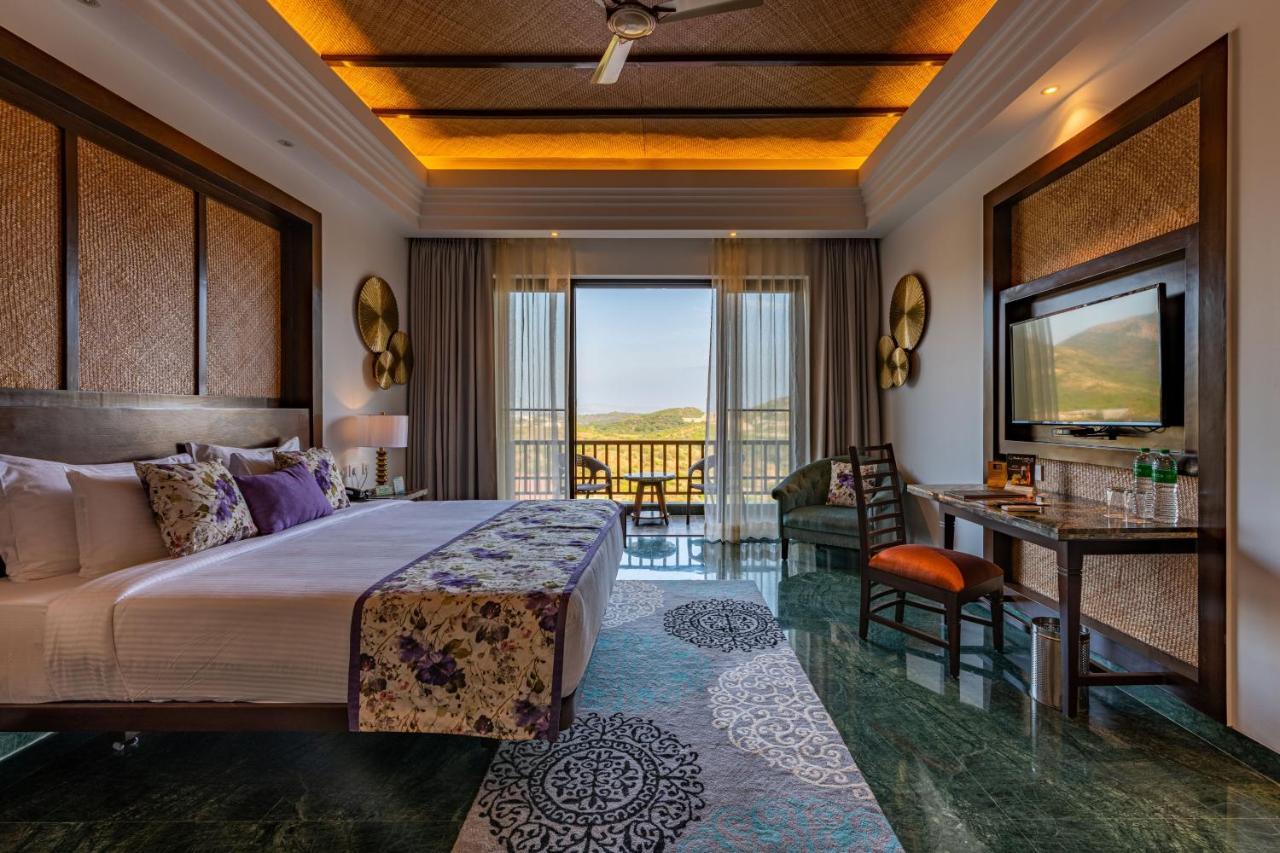 The Ananta Udaipur Hotel Екстериор снимка