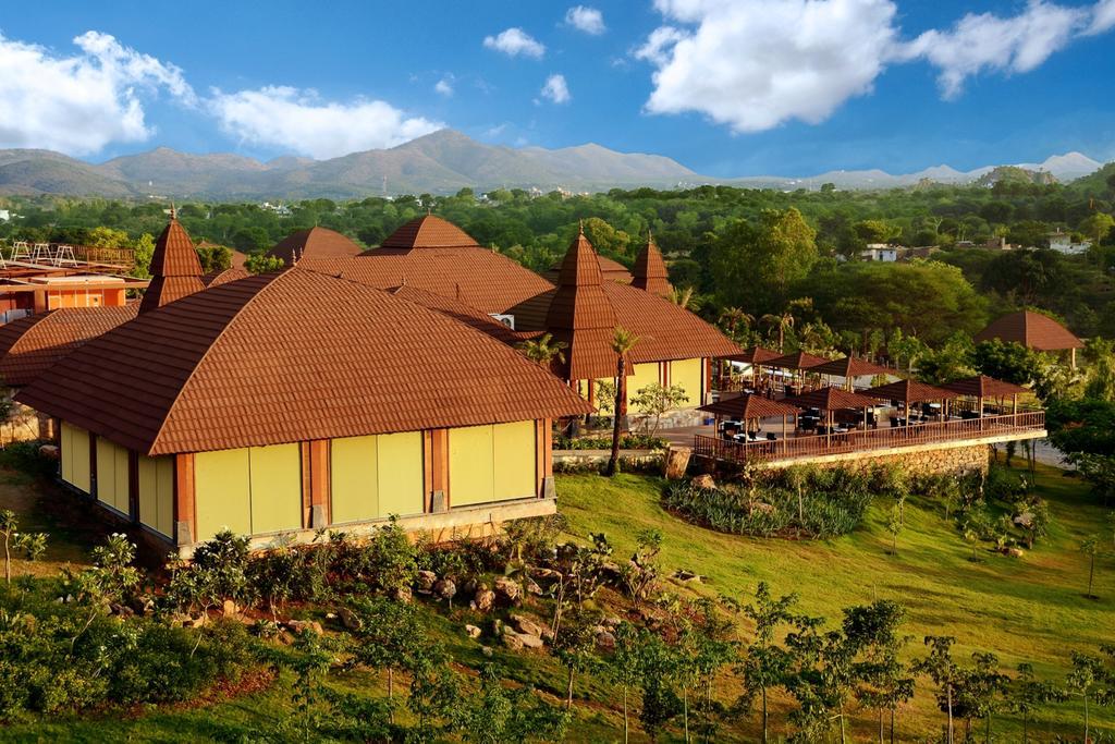 The Ananta Udaipur Hotel Екстериор снимка