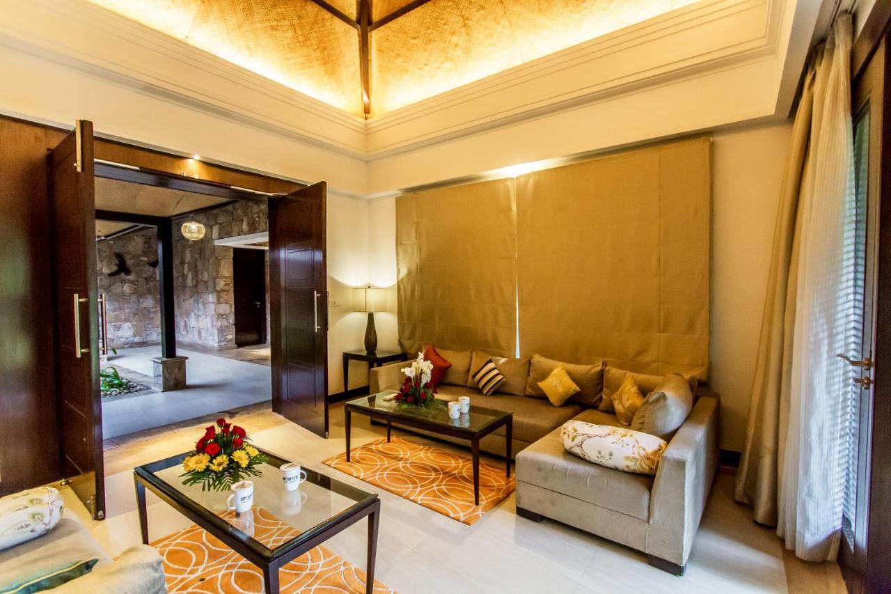 The Ananta Udaipur Hotel Екстериор снимка
